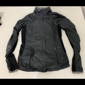 Lululemon jacket - sz6
